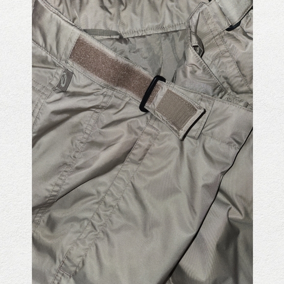 Snow Pants - Picture 6 of 8